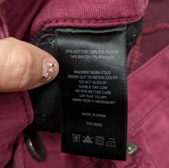 Kut from the Kloth Magenta Jeans - Picture 7 of 8